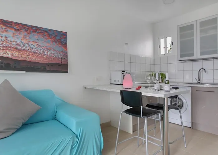 Apartmán Charming In With Shared Pool - 50 M²