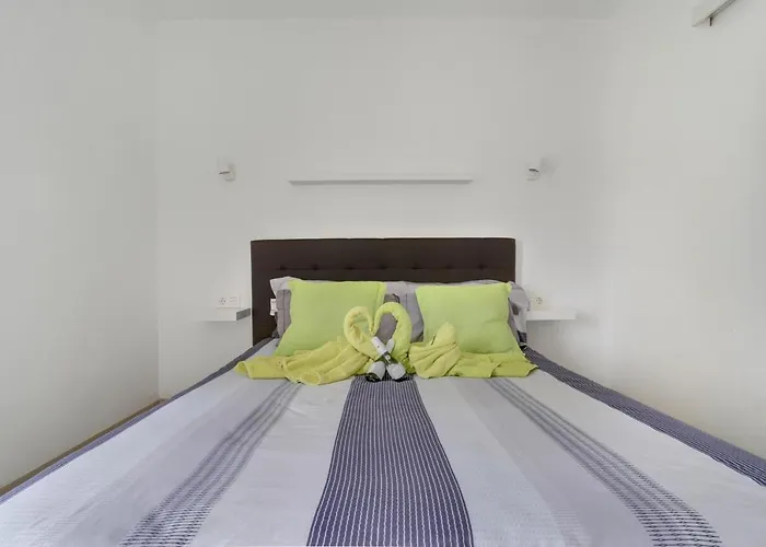 Apartmán Charming In With Shared Pool - 50 M²