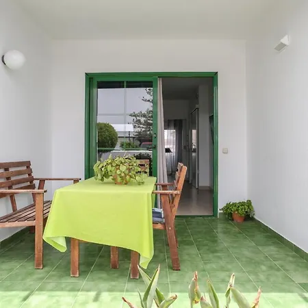 Charming In With Shared Pool - 50 M² Lägenhet *